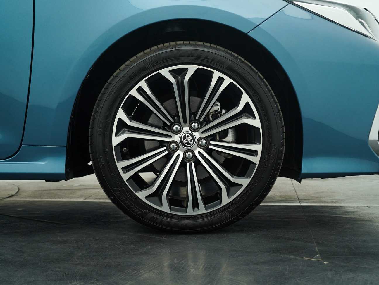 used 2020 Toyota Corolla Altis G 1.8