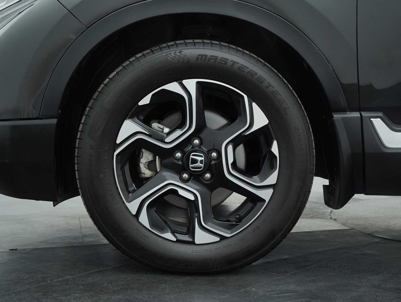 terpakai 2018 Honda CR-V TC-P VTEC 1.5
