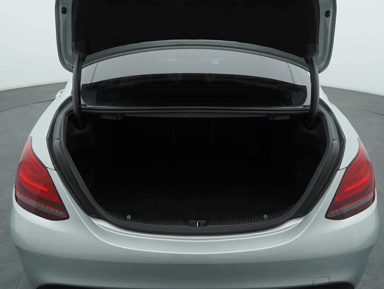 used 2019 Mercedes-Benz C300 AMG Line 2.0