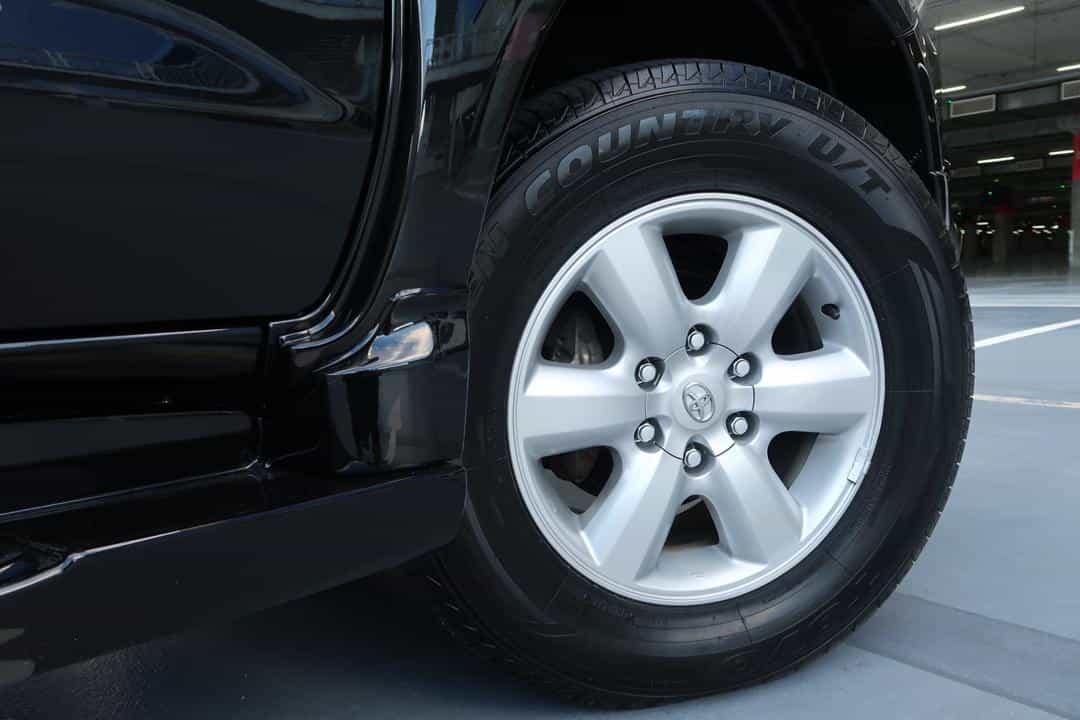 used 2009 Toyota FORTUNER V 2.7