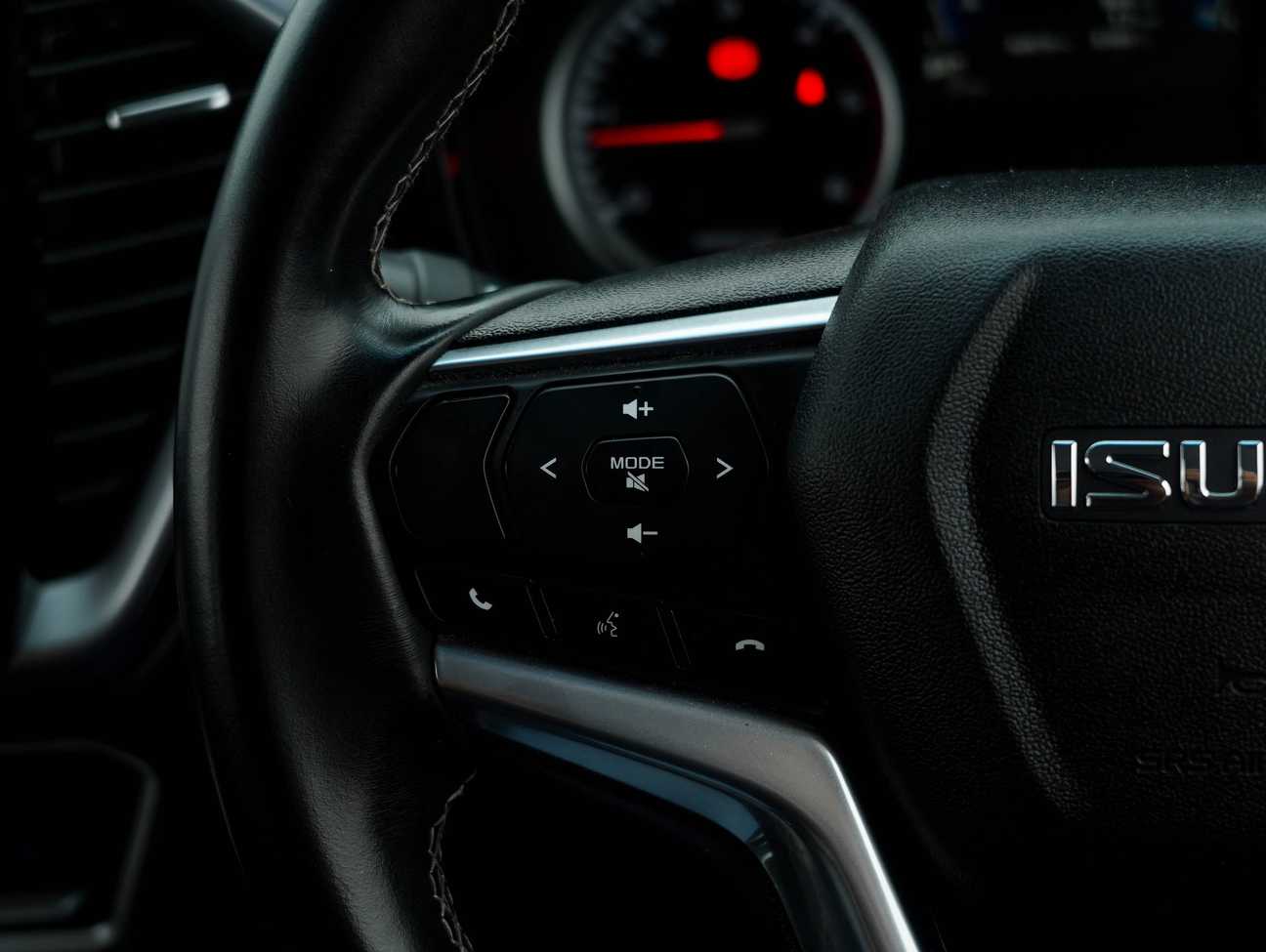 terpakai 2021 Isuzu D-Max Premium Dual Cab 1.9
