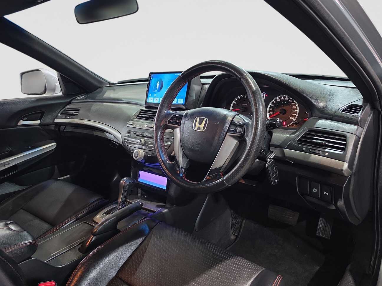 used 2011 Honda Accord VTi-L 2.0