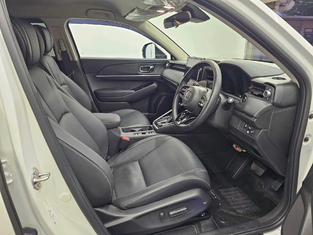 terpakai 2024 Honda HR-V V 1.5