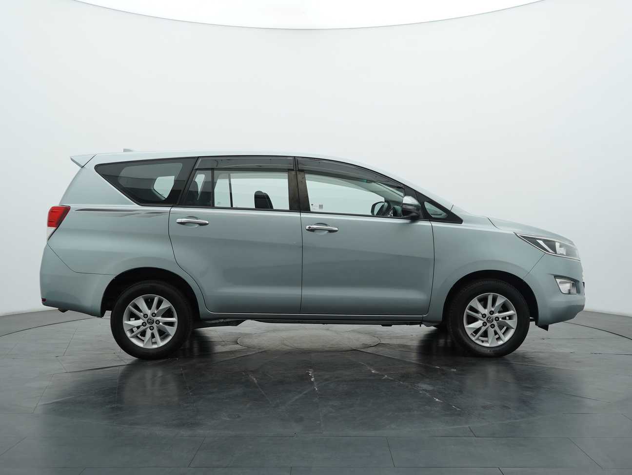 used 2018 Toyota Innova G 2.0
