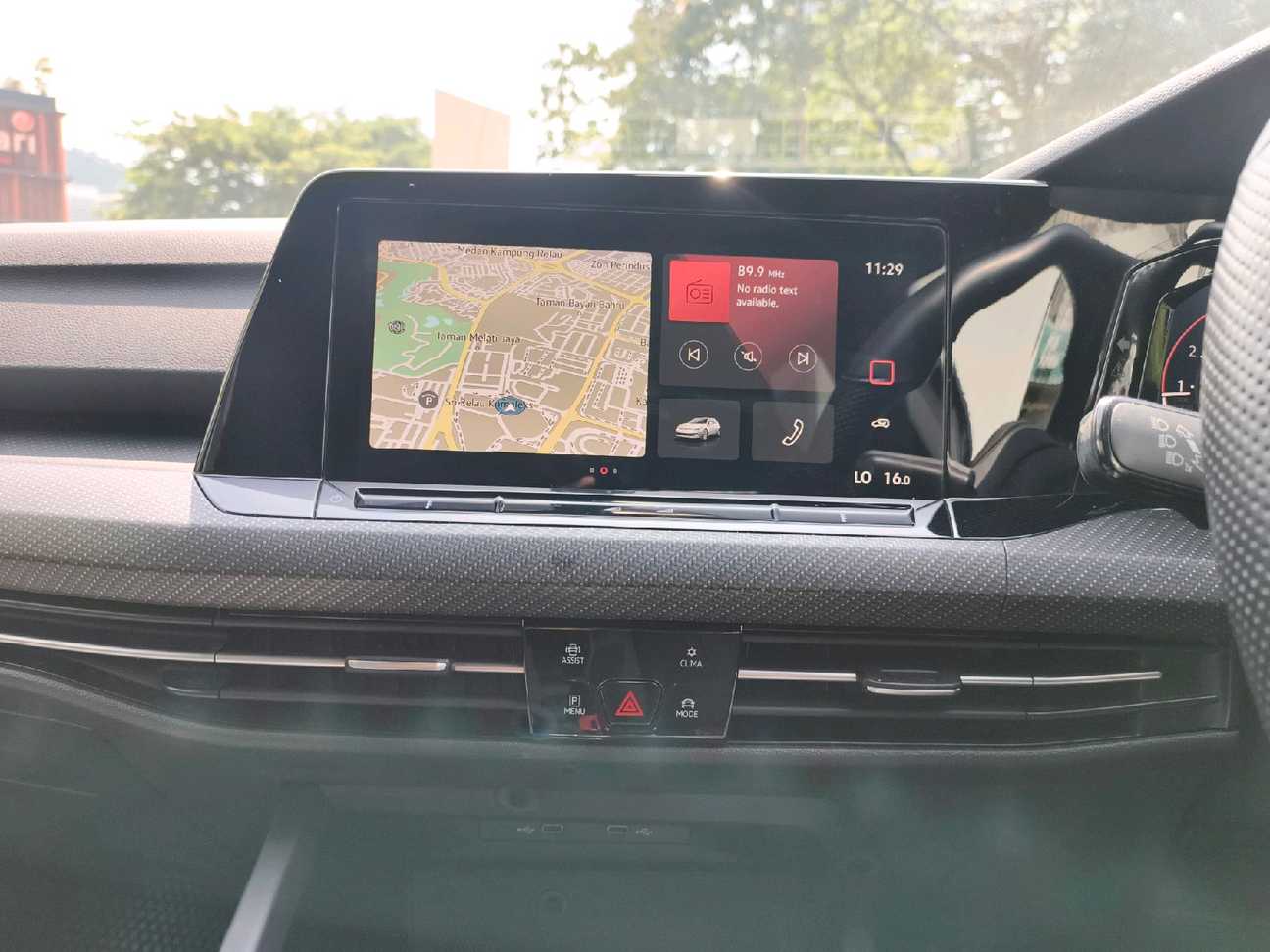 terpakai 2022 Volkswagen Golf TSI R-Line 1.4