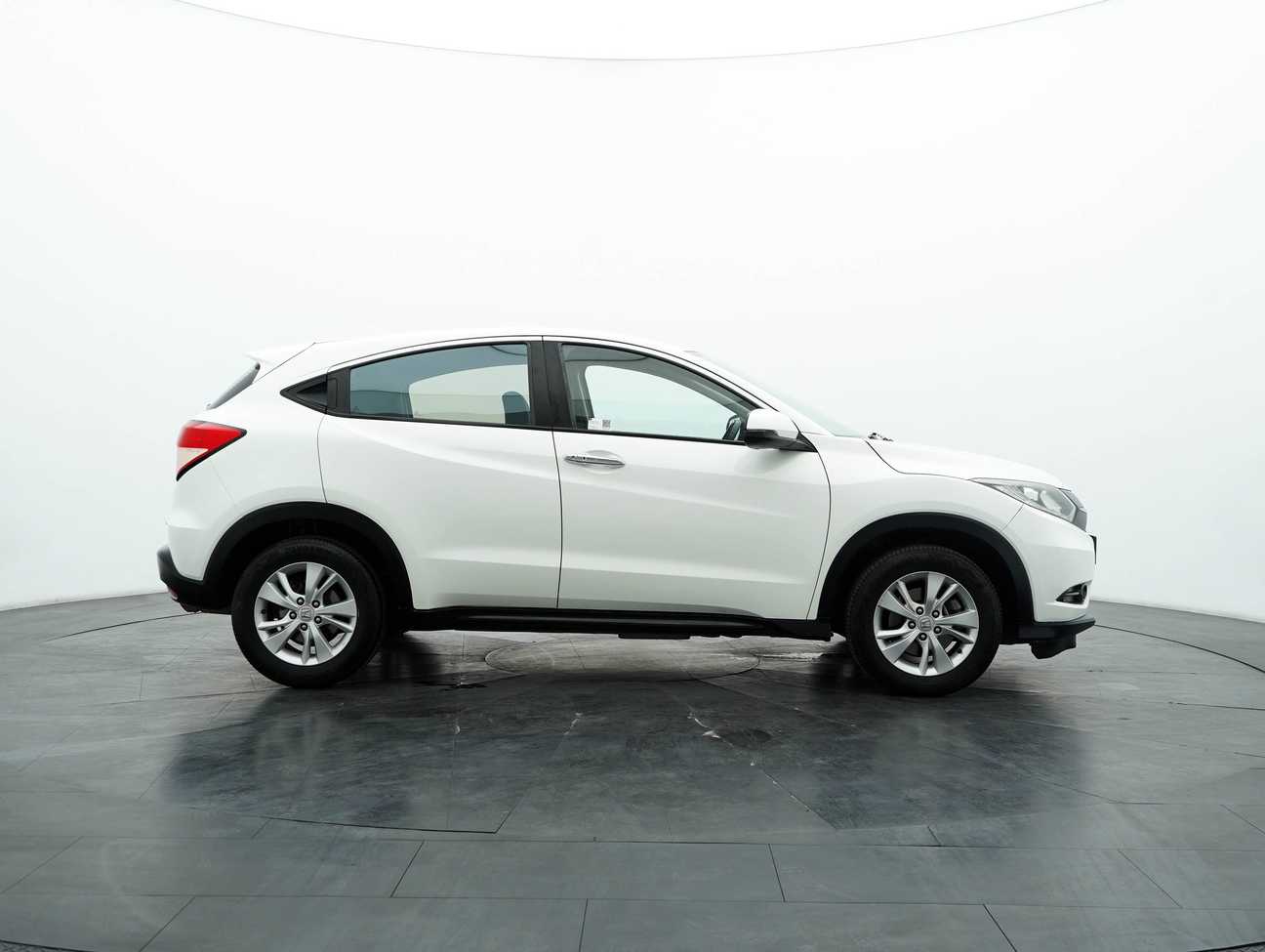 terpakai 2015 Honda HR-V V 1.8