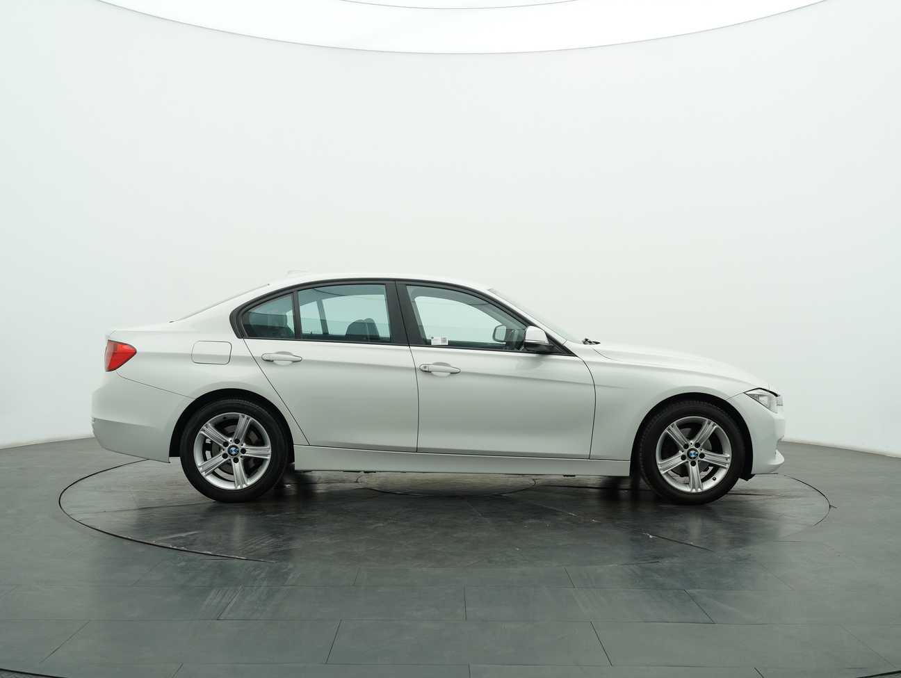 used 2013 BMW 316i  1.6