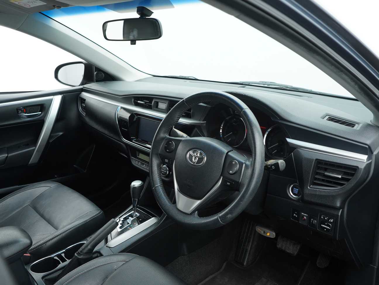 terpakai 2015 Toyota Corolla Altis G 1.8