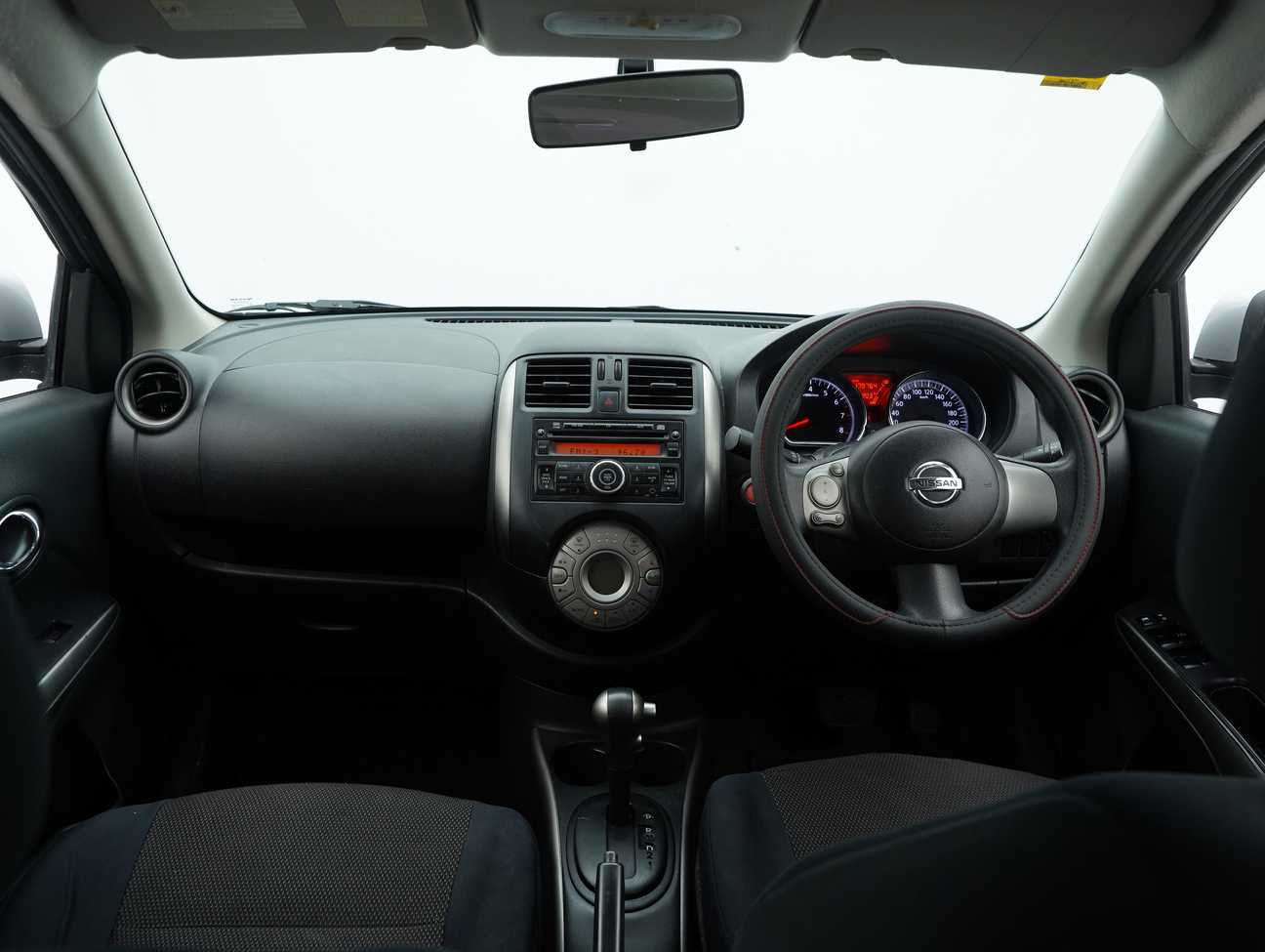 terpakai 2014 Nissan Almera VL 1.5