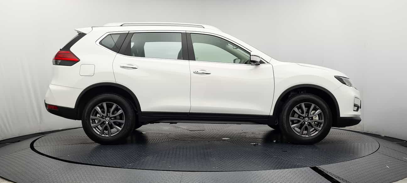 terpakai 2021 Nissan X-TRAIL CVT 2.0