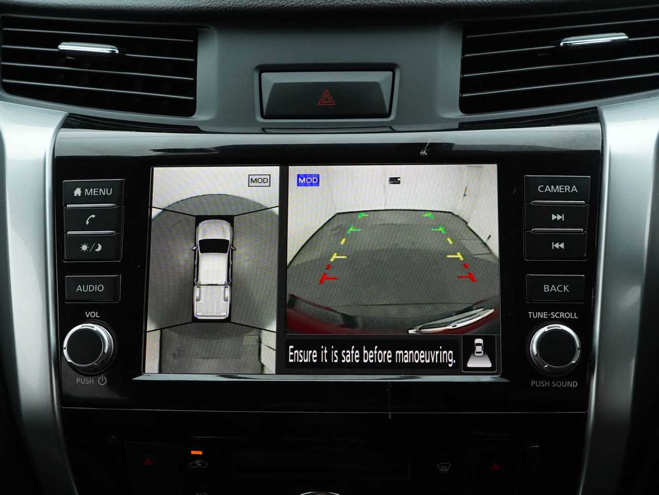 terpakai 2022 Nissan Navara VL Dual Cab 2.5