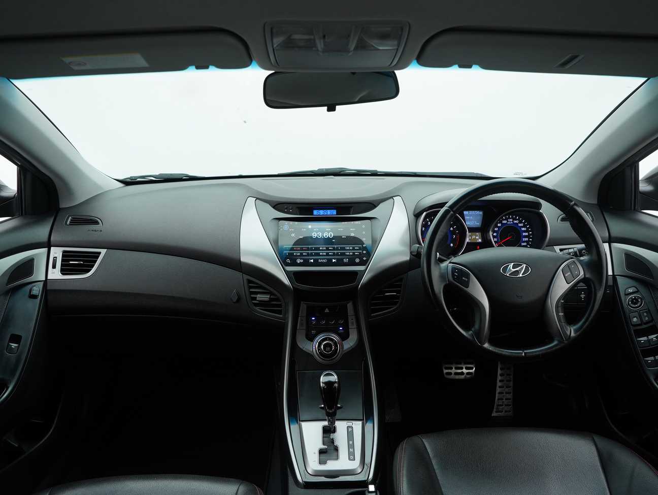 used 2014 Inokom Elantra  1.6