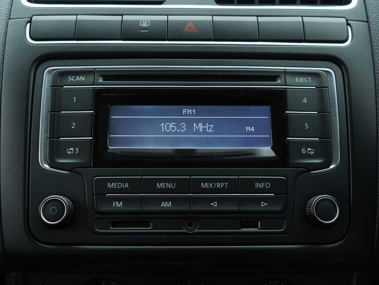 terpakai 2013 Volkswagen Polo  1.6