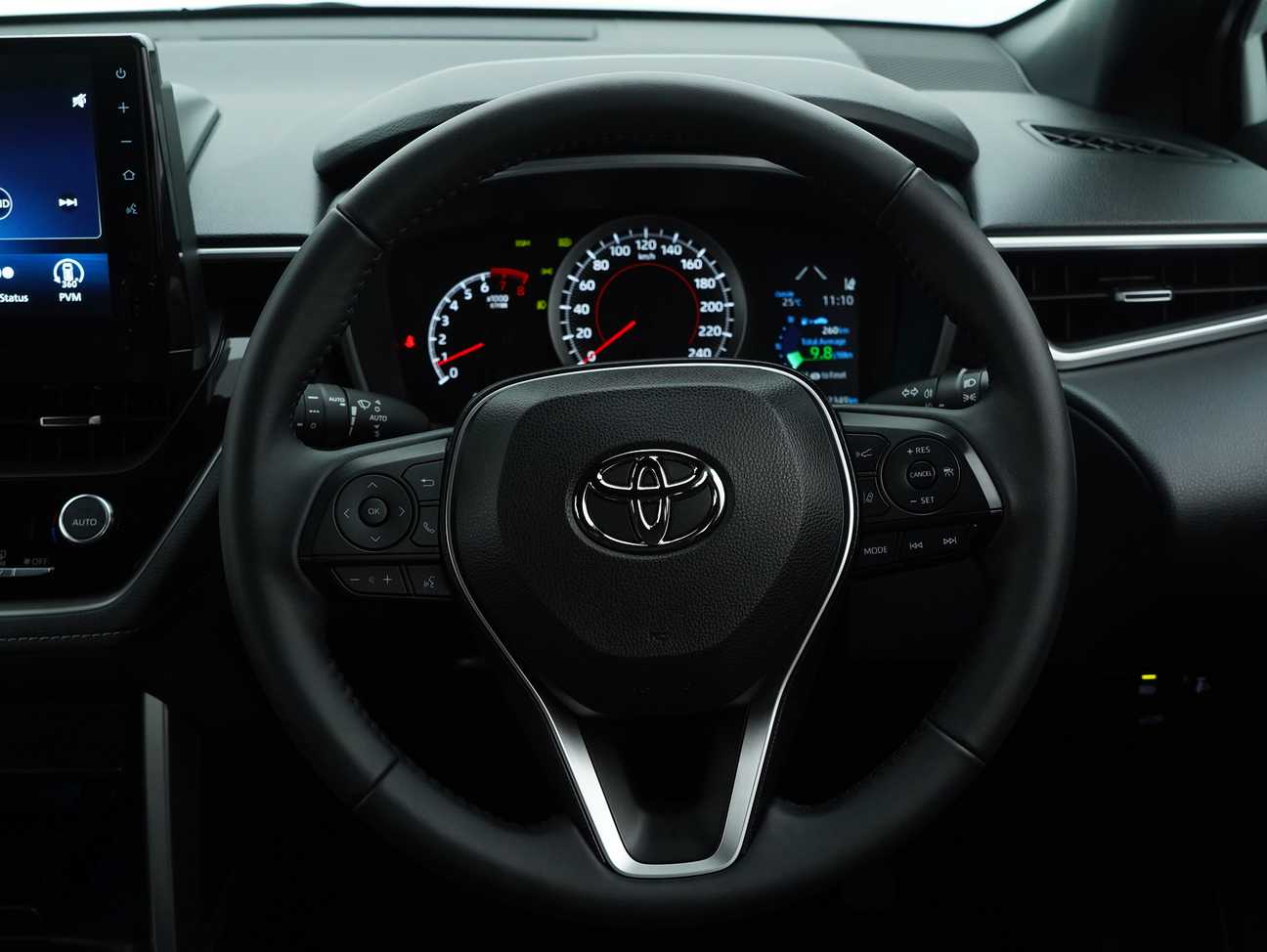 terpakai 2025 Toyota Corolla Cross V 1.8