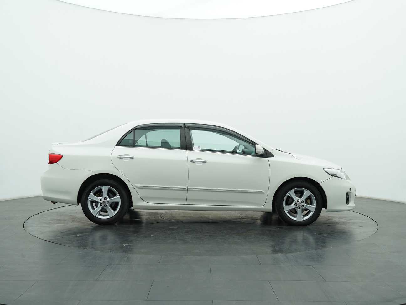 used 2013 Toyota Corolla Altis G 1.8