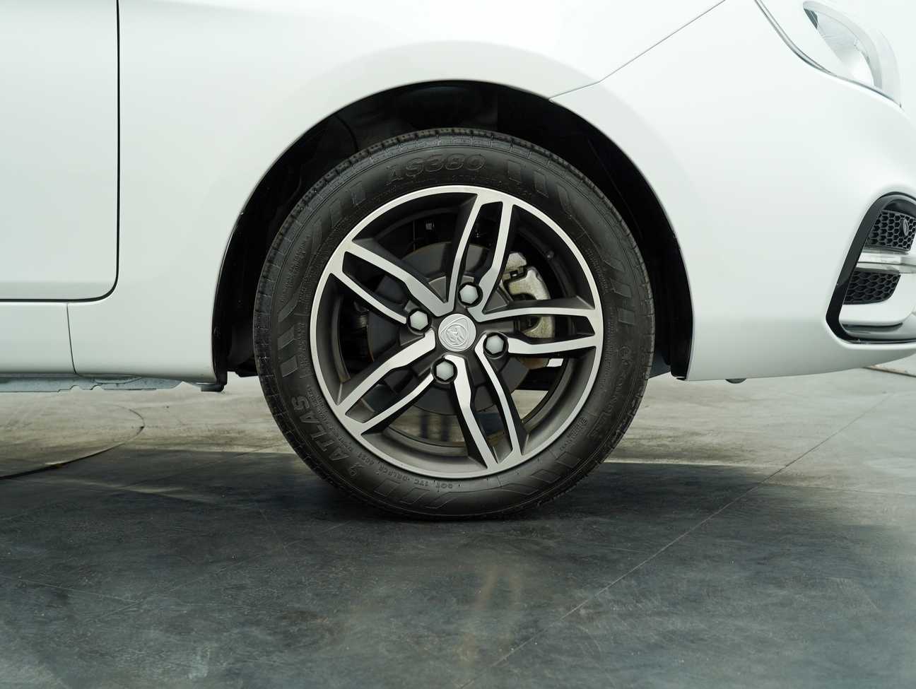 terpakai 2021 Proton Saga Premium 1.3