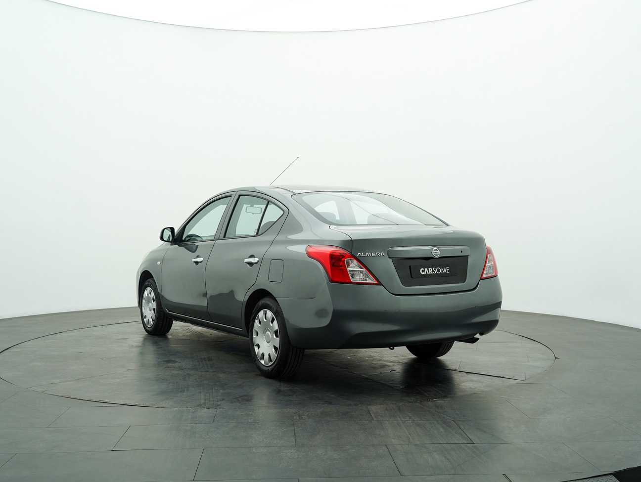 terpakai 2013 Nissan Almera E 1.5