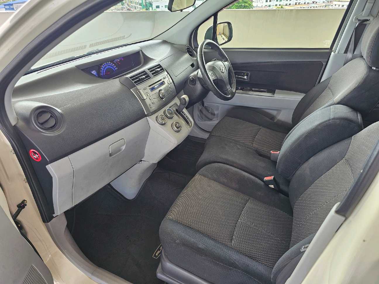 terpakai 2012 Perodua Alza EZi 1.5