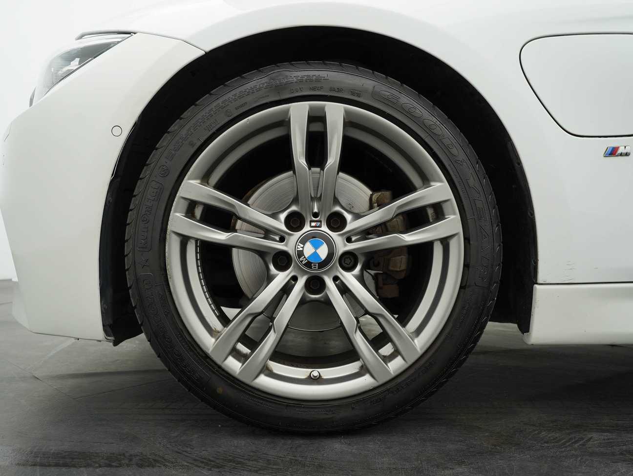 used 2018 BMW 330e M Sport 2.0