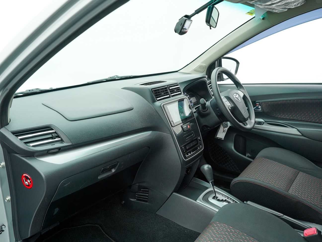 terpakai 2019 Toyota Avanza S 1.5