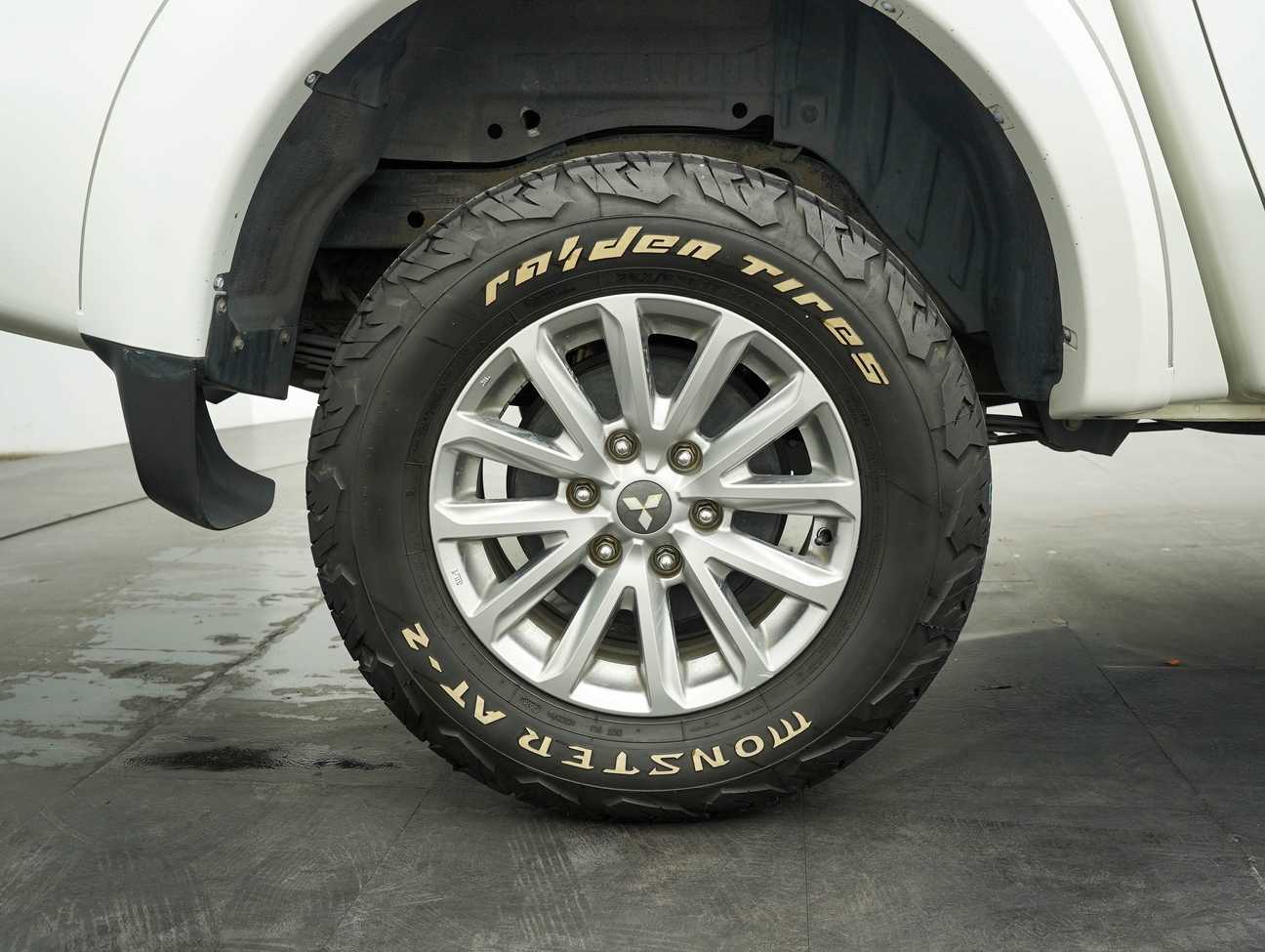 terpakai 2015 Mitsubishi Triton VGT Adventure 2.5