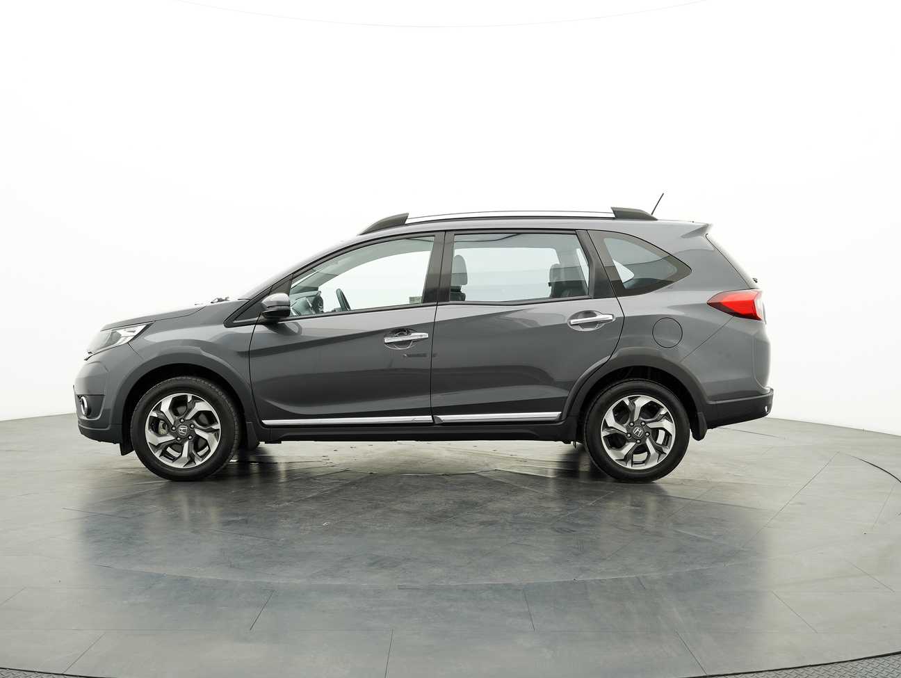 used 2018 Honda BR-V V 1.5