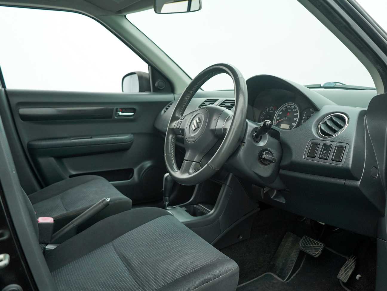 terpakai 2010 Suzuki Swift Premier 1.5