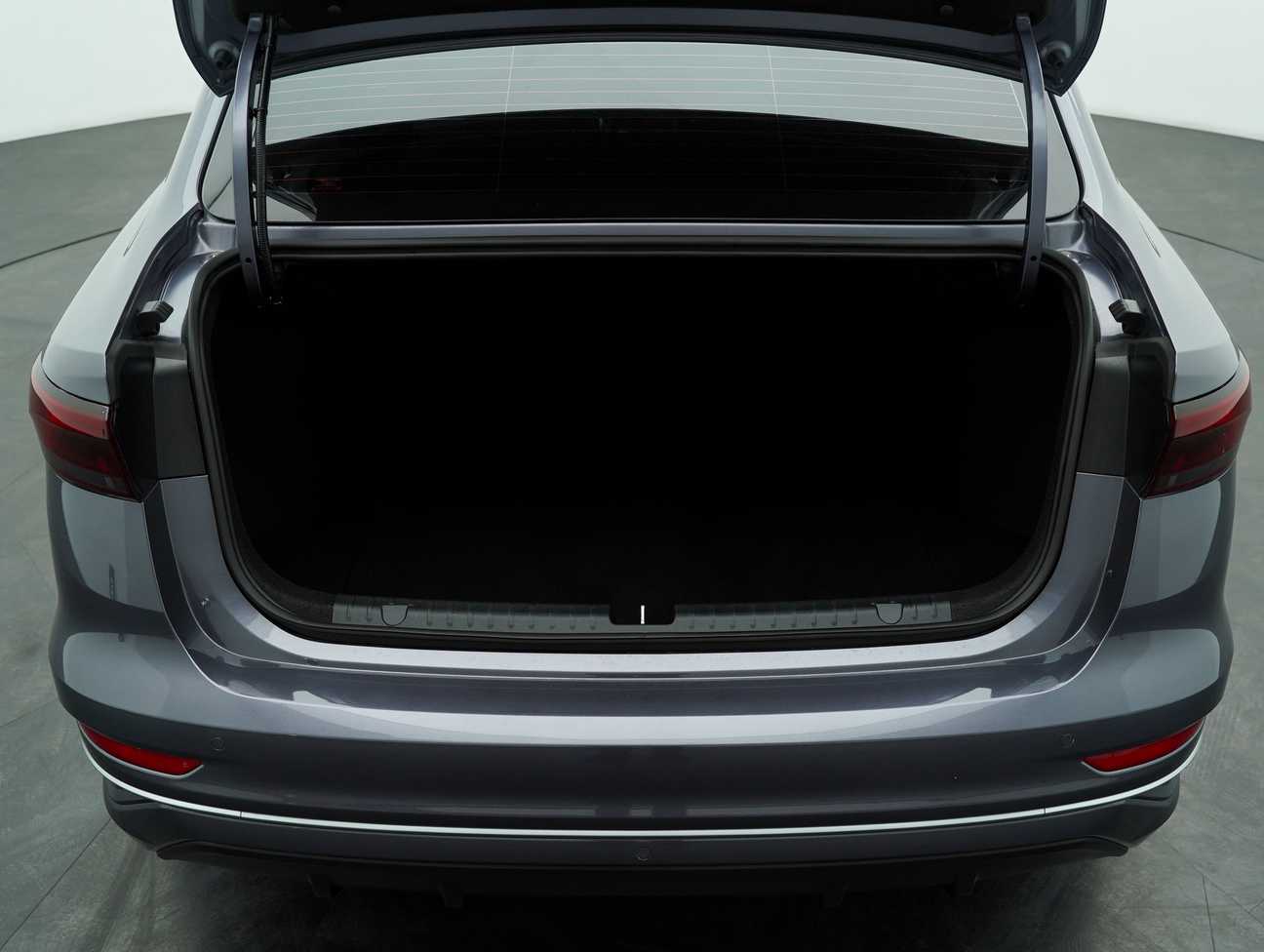 used 2024 Proton S70 Premium 1.5