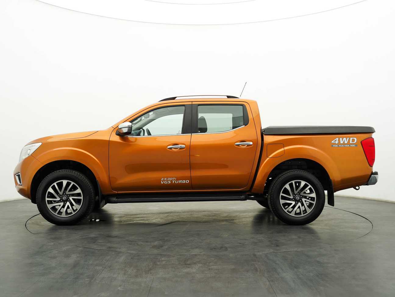terpakai 2016 Nissan Navara NP300 VL Dual Cab 2.5