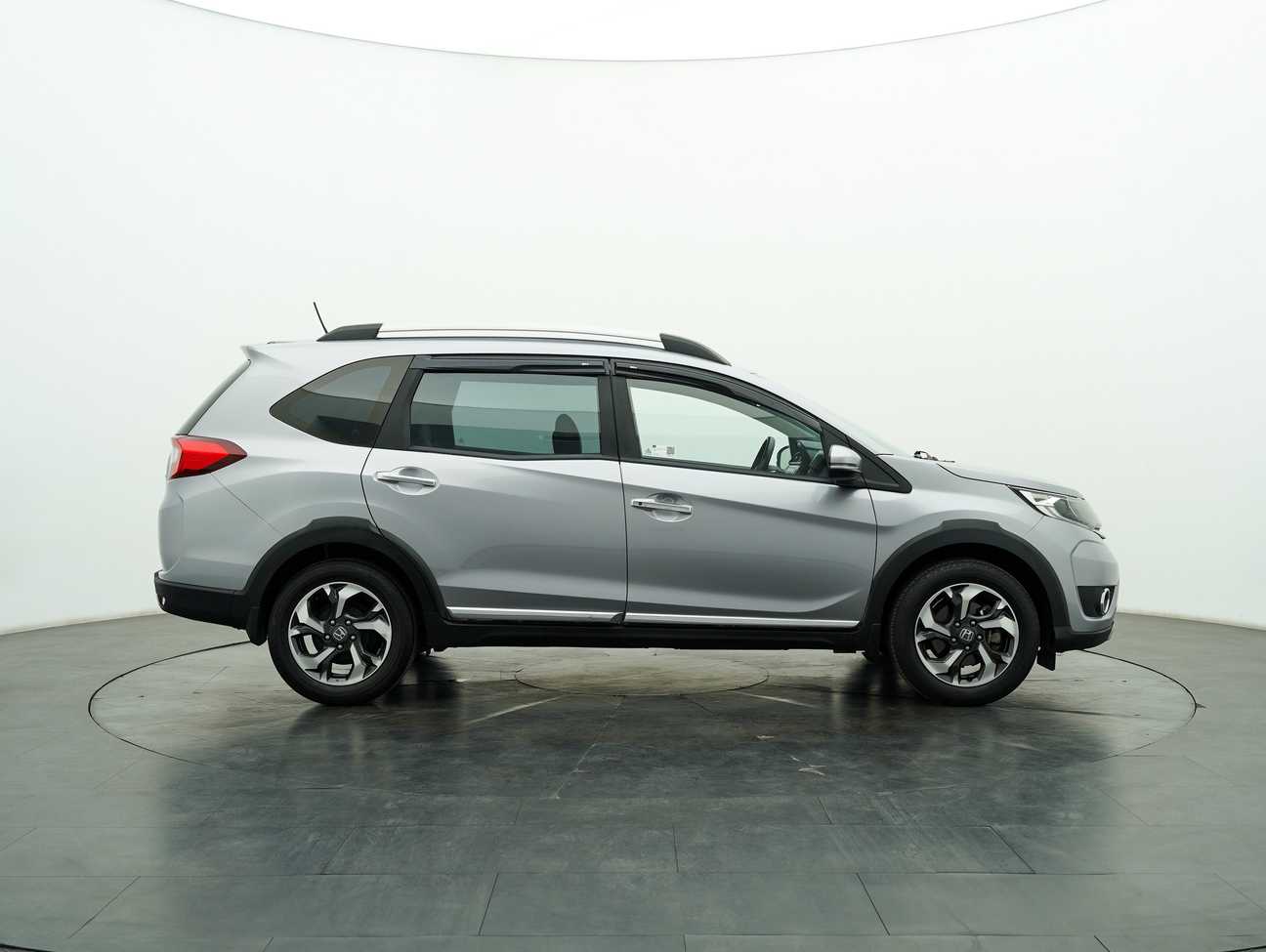used 2017 Honda BR-V V 1.5