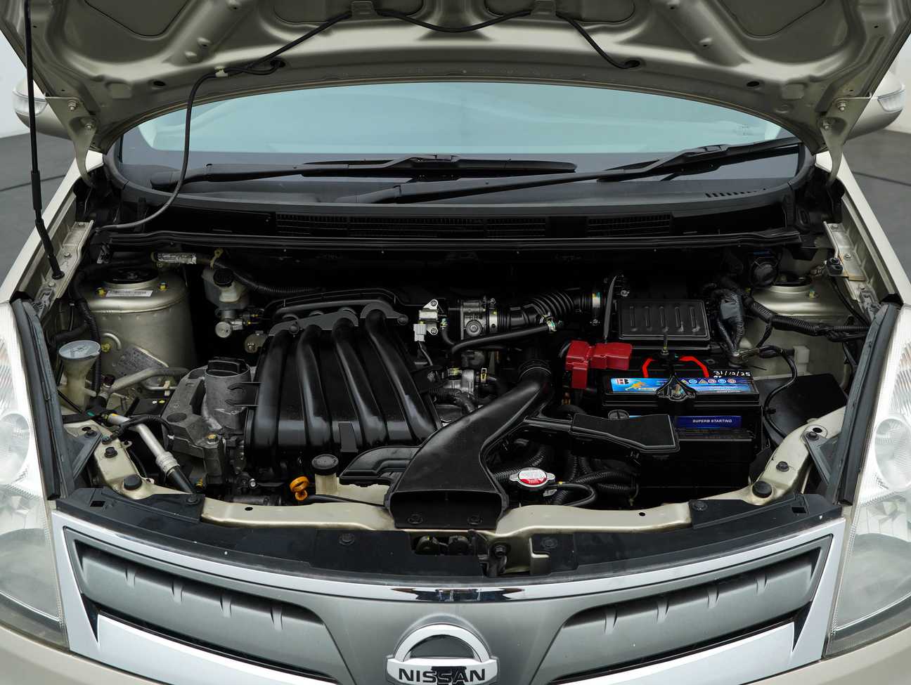 terpakai 2013 Nissan Grand Livina ST-L Comfort 1.6