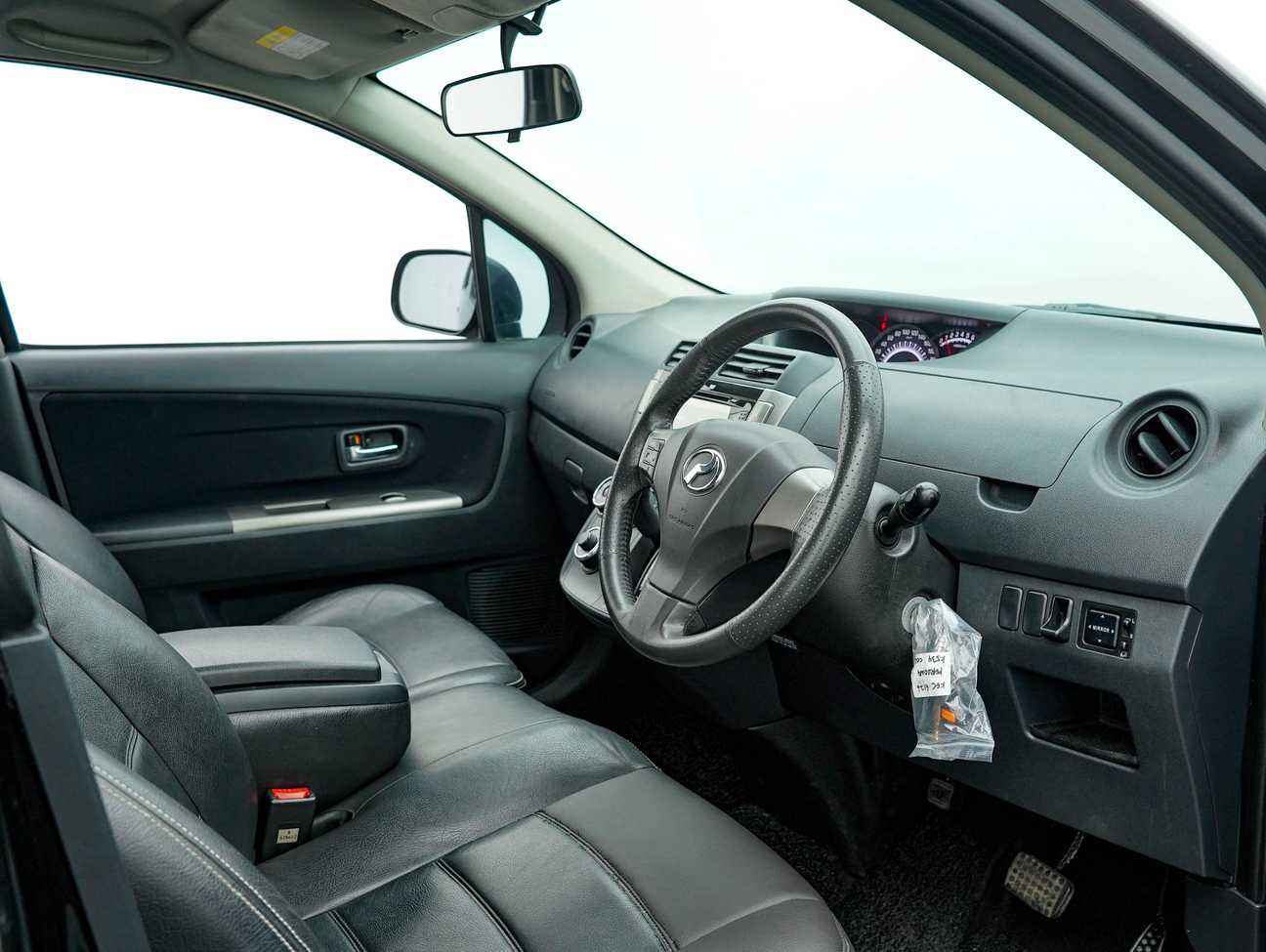 terpakai 2015 Perodua Alza Advance 1.5