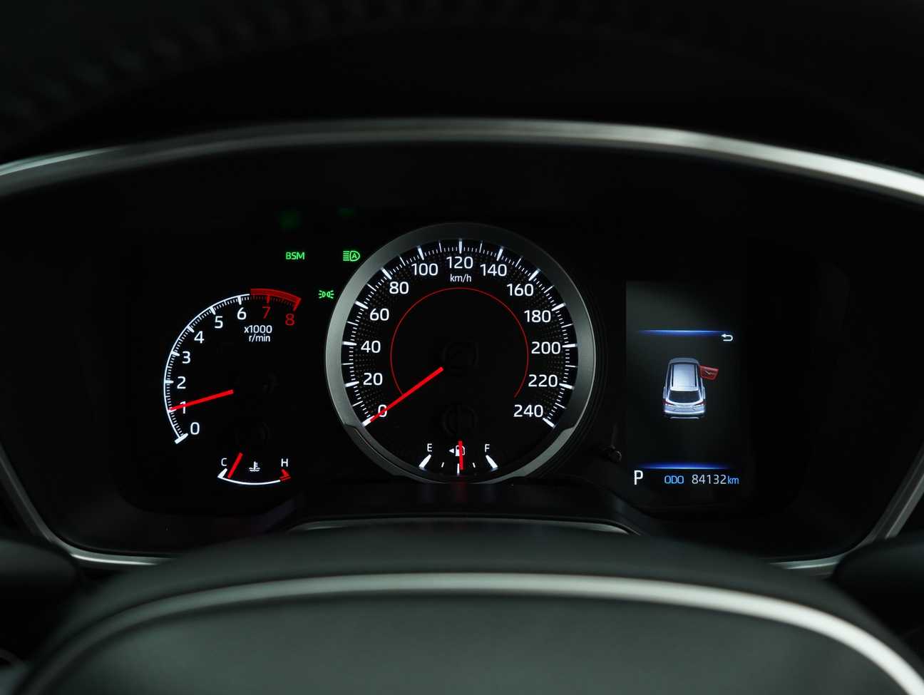 terpakai 2022 Toyota Corolla Cross V 1.8