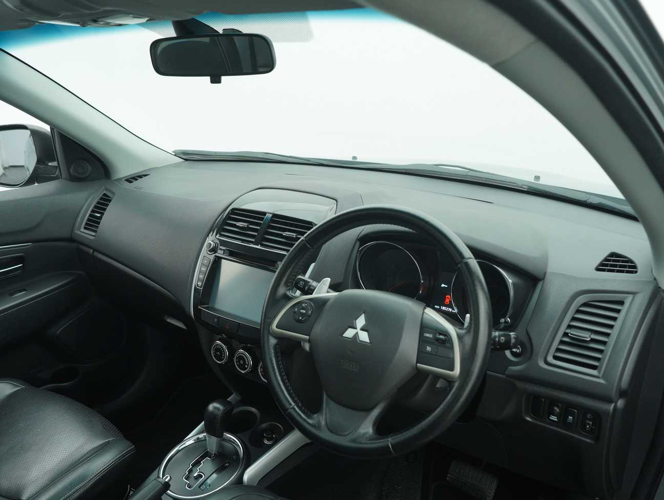 terpakai 2014 Mitsubishi ASX  2.0