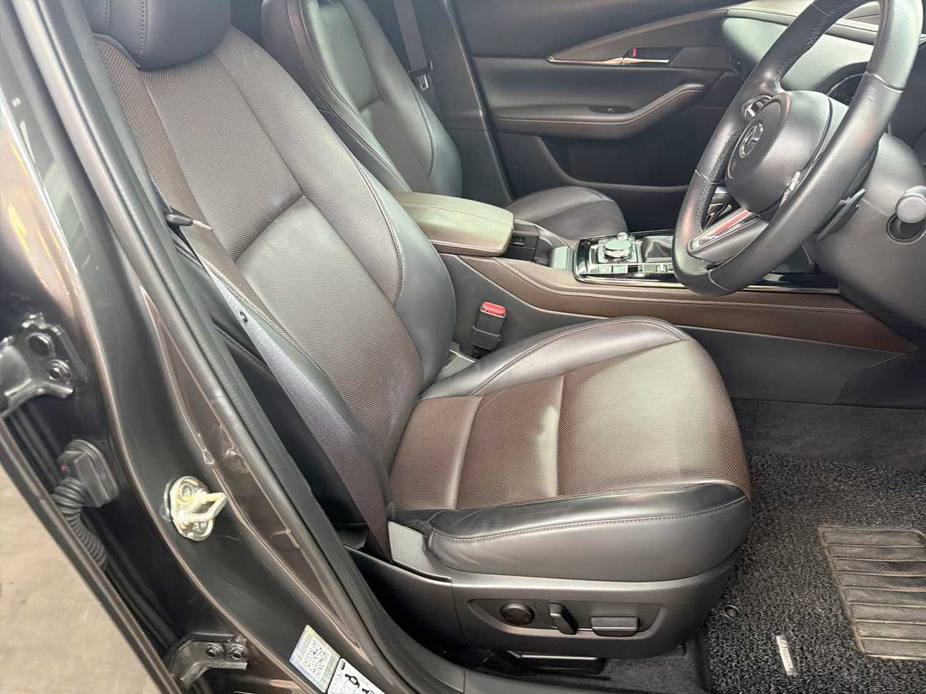 terpakai 2024 Mazda CX-30 SKYACTIV-G High 2.0