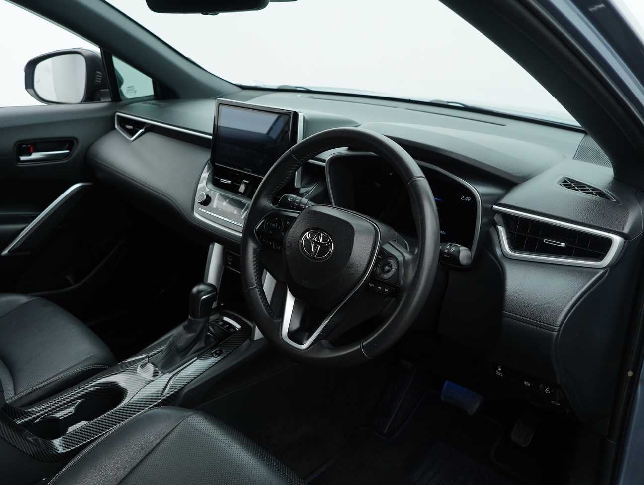 terpakai 2022 Toyota Corolla Cross Hybrid 1.8