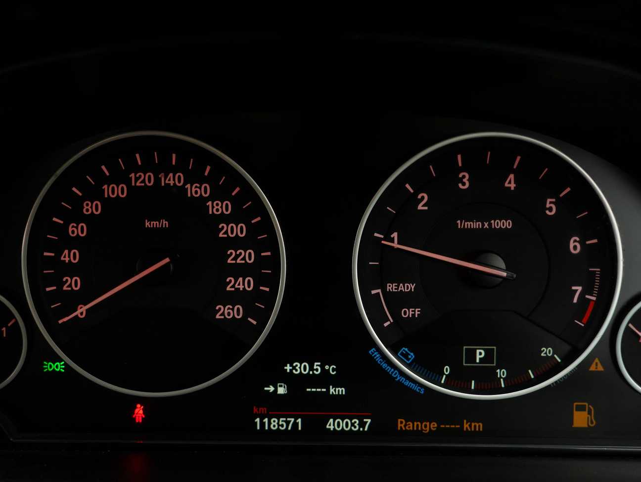 used 2016 BMW 318i Luxury 1.5