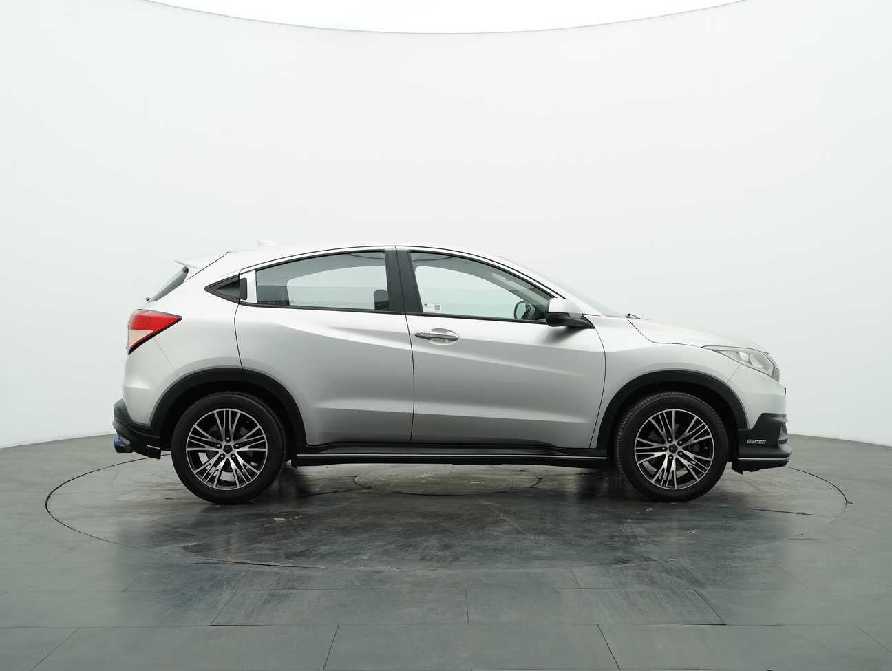 used 2015 Honda HR-V V 1.8