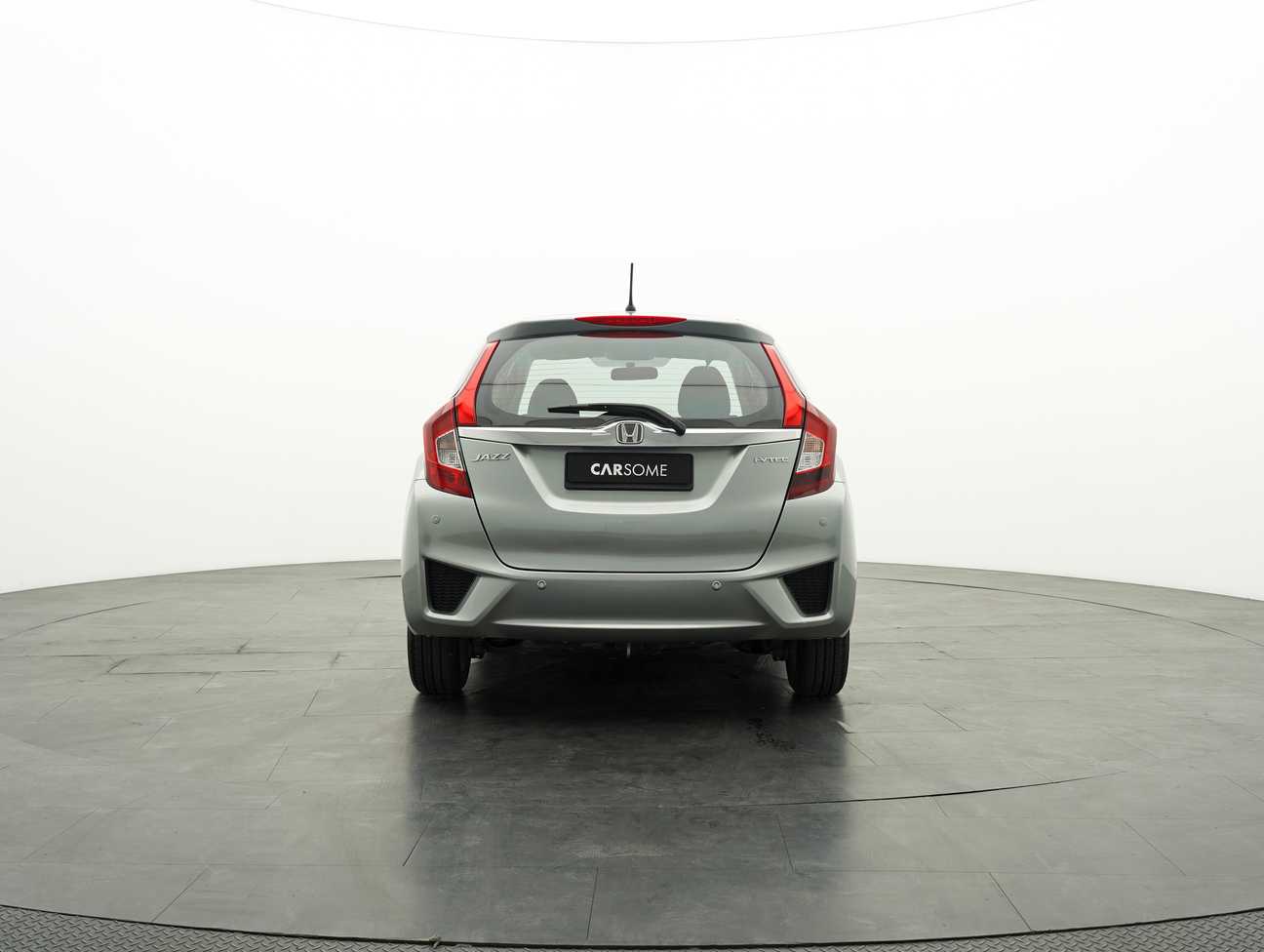 used 2014 Honda Jazz E 1.5