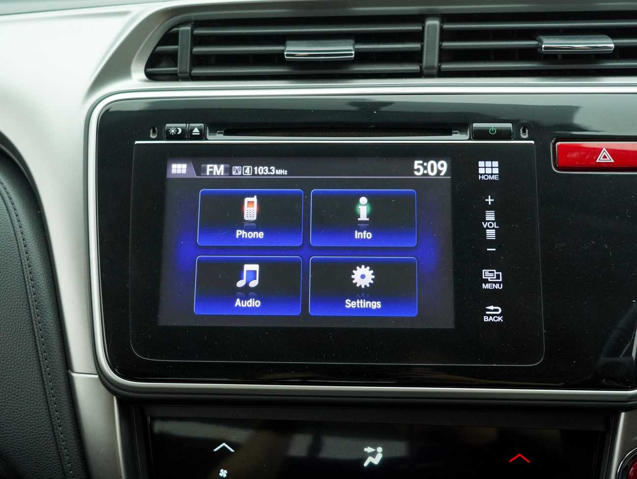 used 2014 Honda City V 1.5