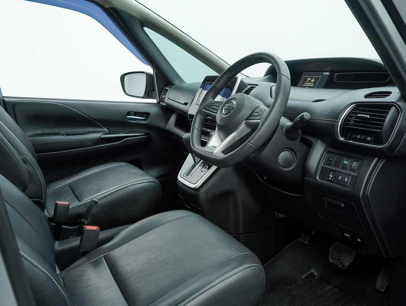 used 2018 Nissan Serena S-Hybrid High-Way Star Premium 2.0