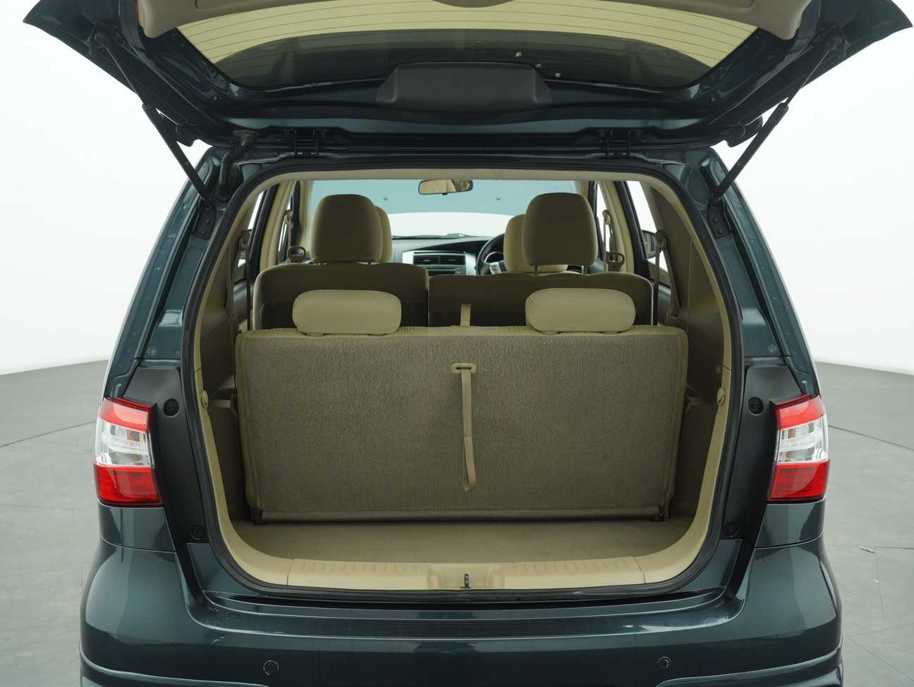 used 2015 Nissan Grand Livina Comfort 1.6