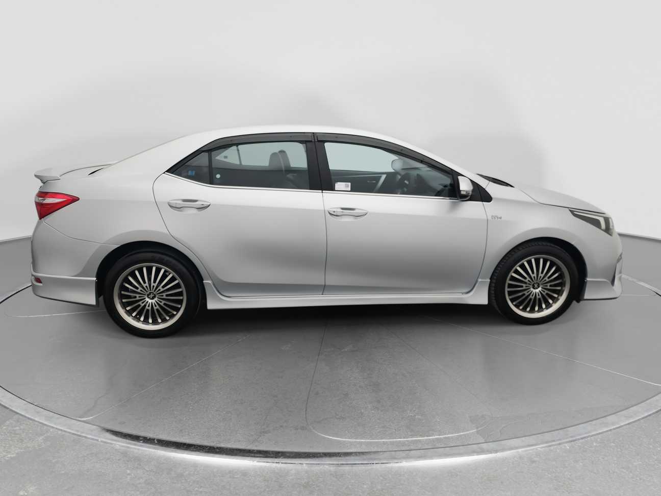 used 2014 Toyota Corolla Altis V 2.0