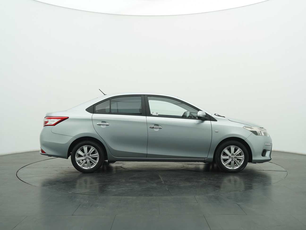 terpakai 2016 Toyota Vios J 1.5