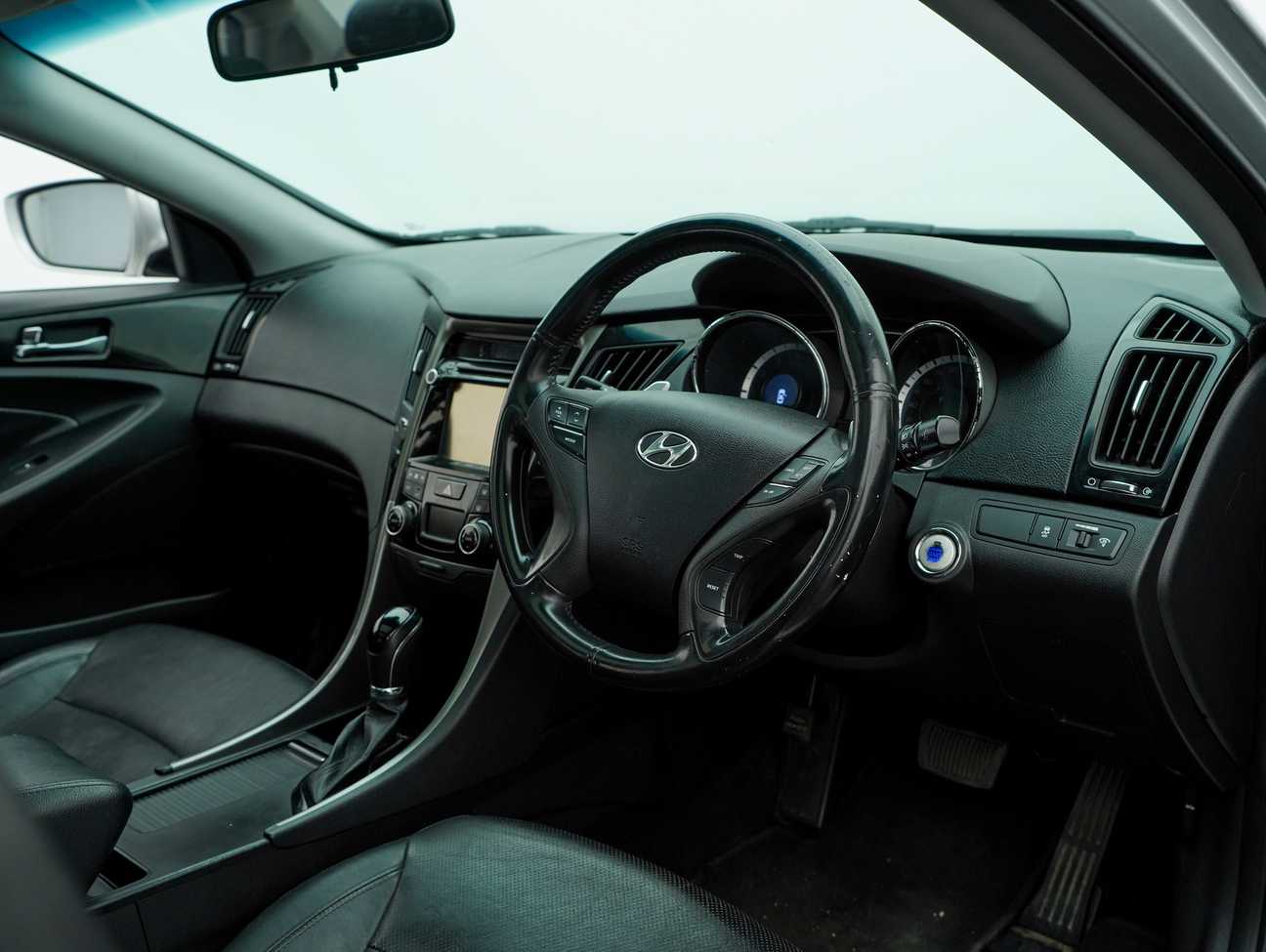 terpakai 2013 Hyundai Sonata Premium 2.4