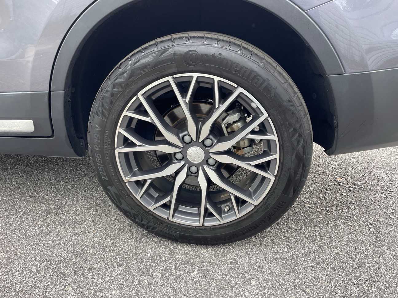 terpakai 2023 Proton X70 Premium 1.5