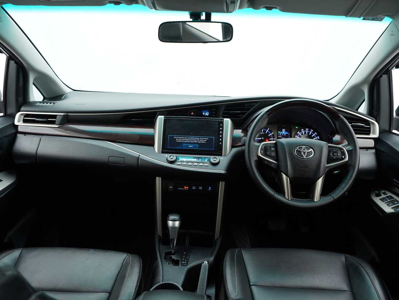 used 2023 Toyota Innova X 2.0