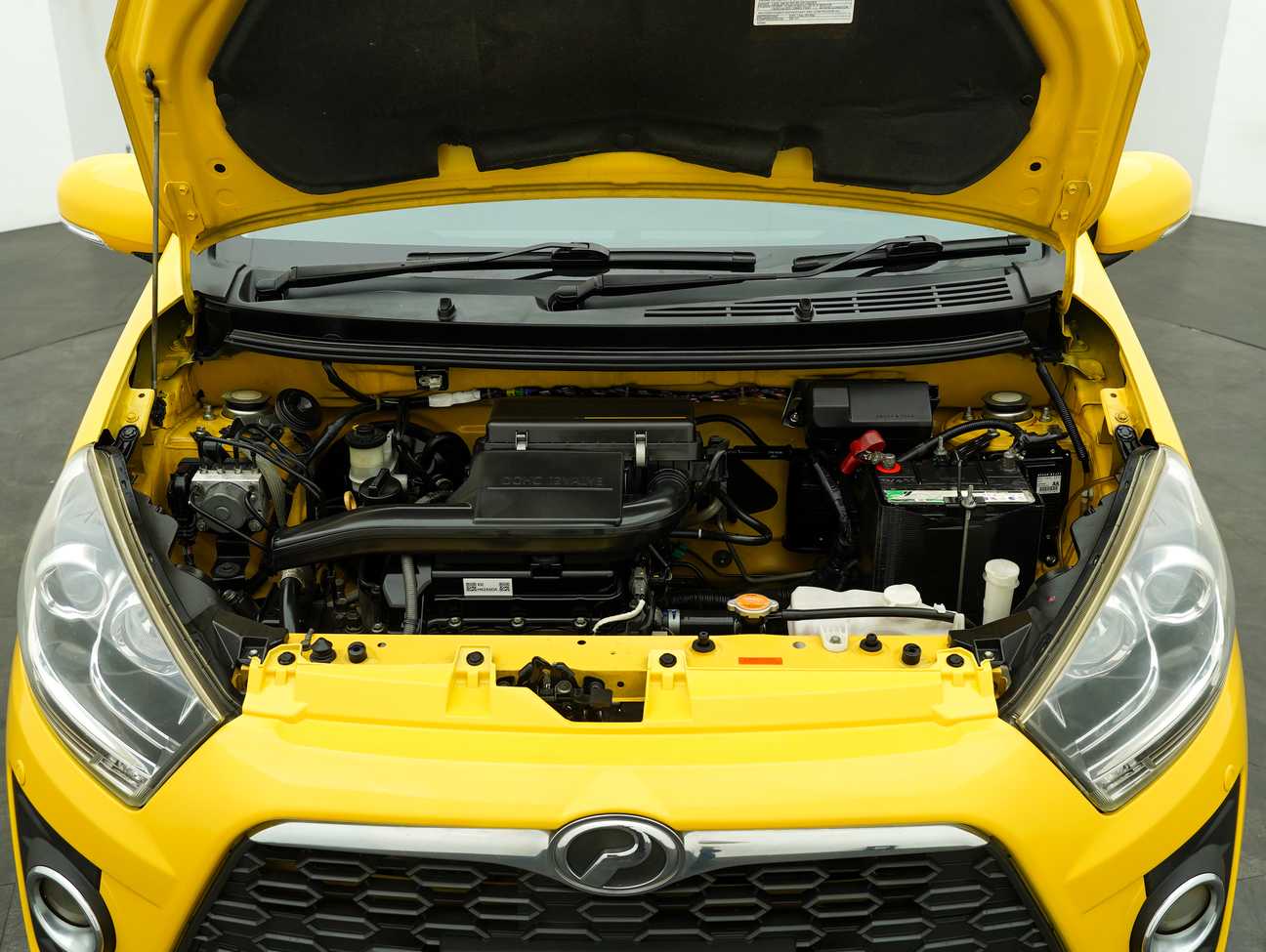 terpakai 2015 Perodua AXIA Advance 1.0