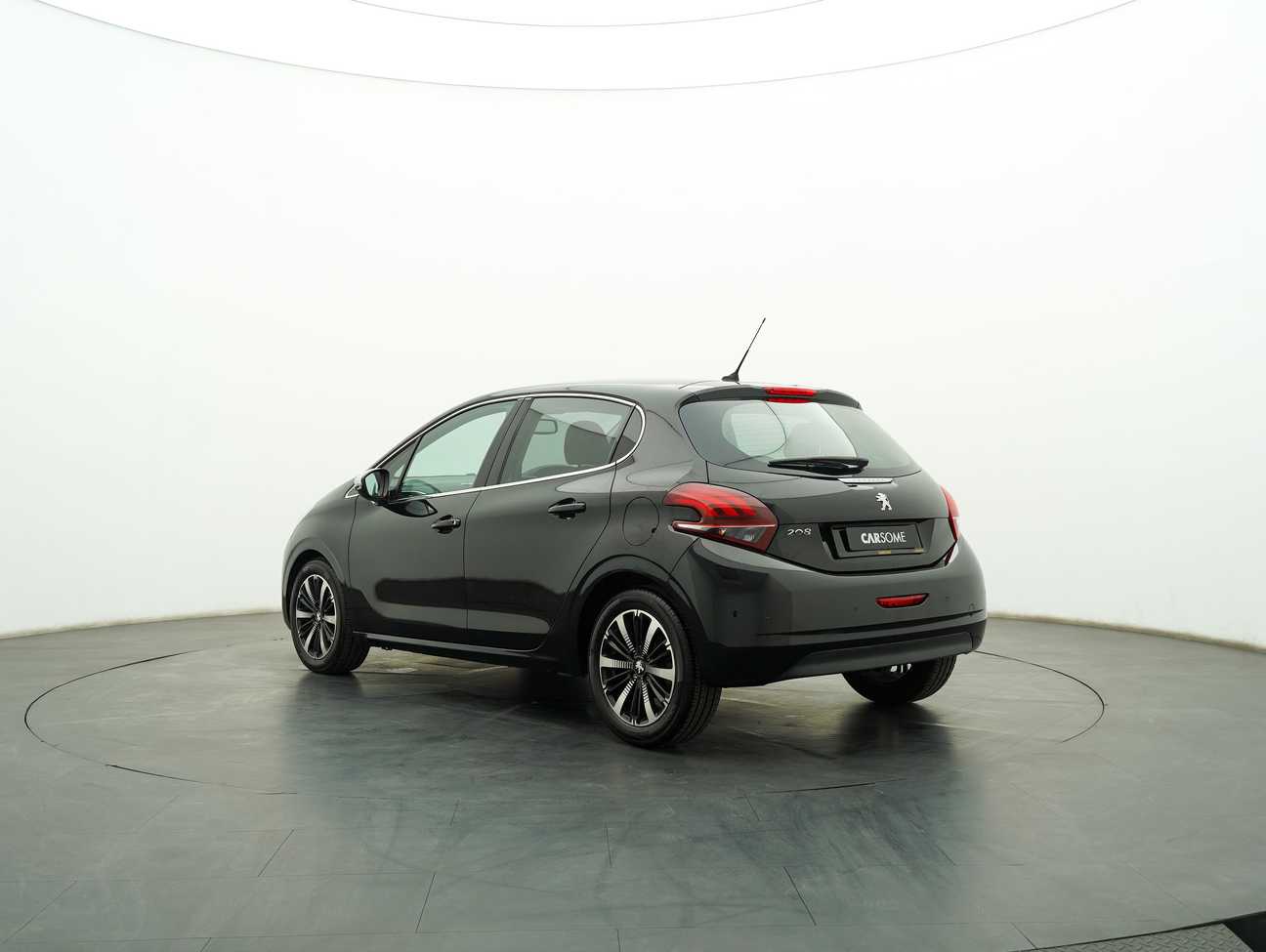 terpakai 2019 Peugeot 208 PureTech 1.2