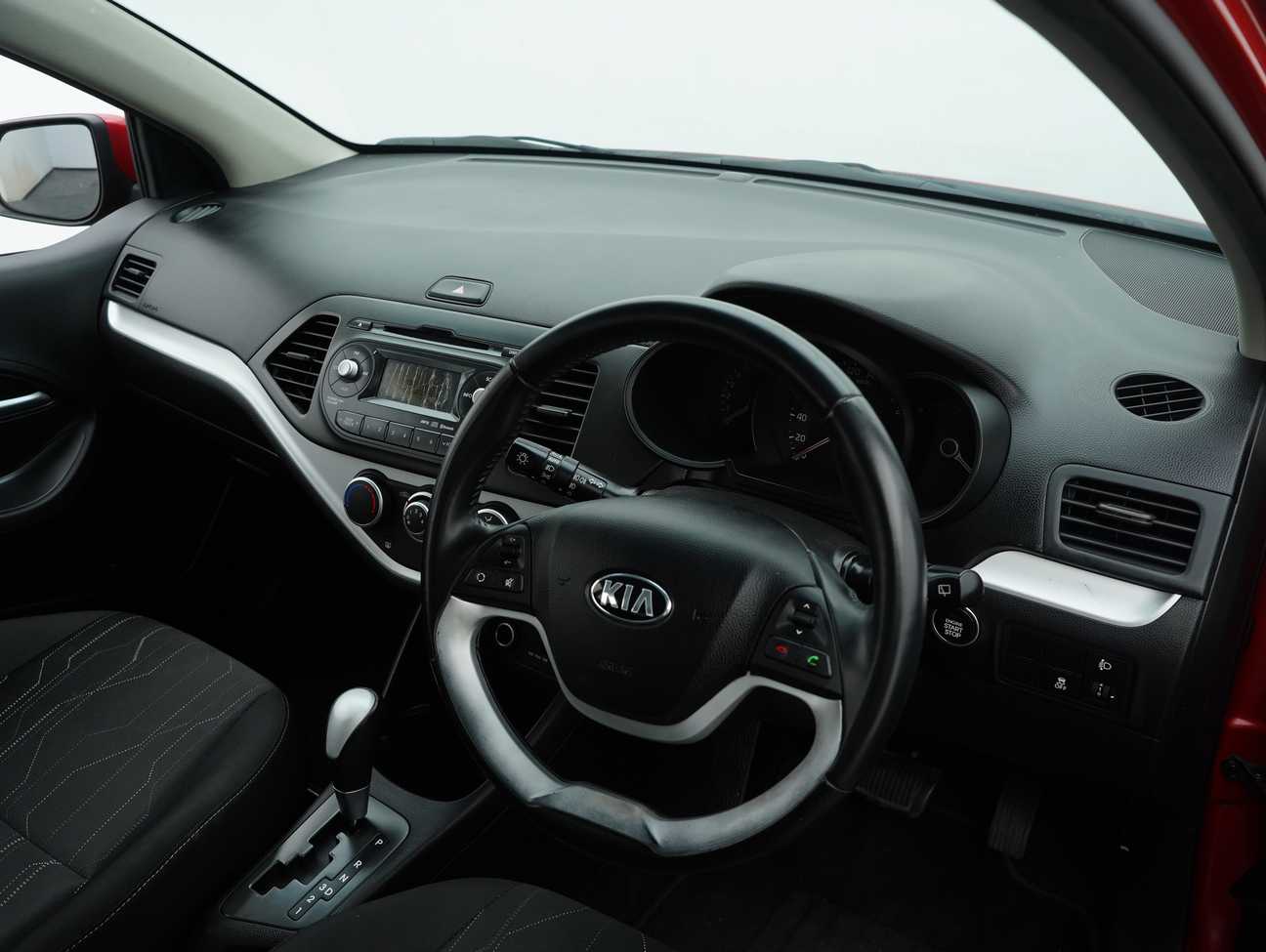 terpakai 2015 Kia Picanto  1.2